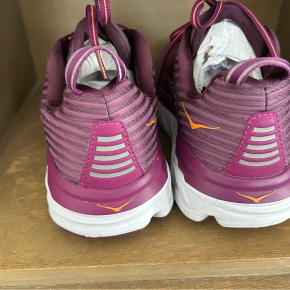 Hoka One One Women’s Running Shoe Size 9 - Picture 5 of 6
